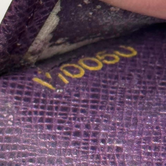 🟣🟡 L\/ EPI BIFOLD WALLET 🟡🟣 - Picture 11 of 11